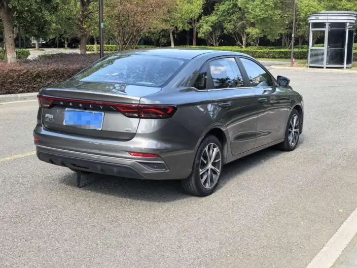 Geely Emgrand 2022 Model No. 4 Gen 1.5L CVT Flagship Model – фото 5