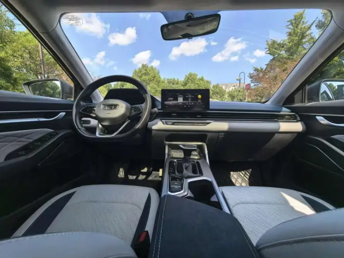 Geely Emgrand 2022 Model No. 4 Gen 1.5L CVT Flagship Model – фото 10