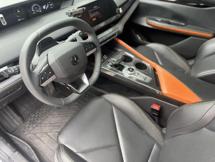Changan UNI-V 2022 Model 1.5T Smart Pilot Model – фото 10