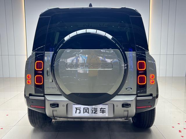 Land Rover De f ender 2023 110 3.0T P400 X-DYNAMIC HSE – фото 5