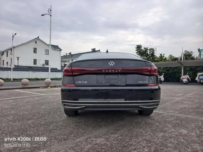 Volkswagen Passat 2022 Model 380TSI Deluxe Edition – фото 5