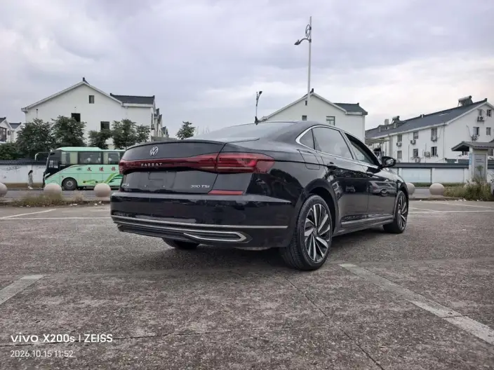Volkswagen Passat 2022 Model 380TSI Deluxe Edition – фото 6