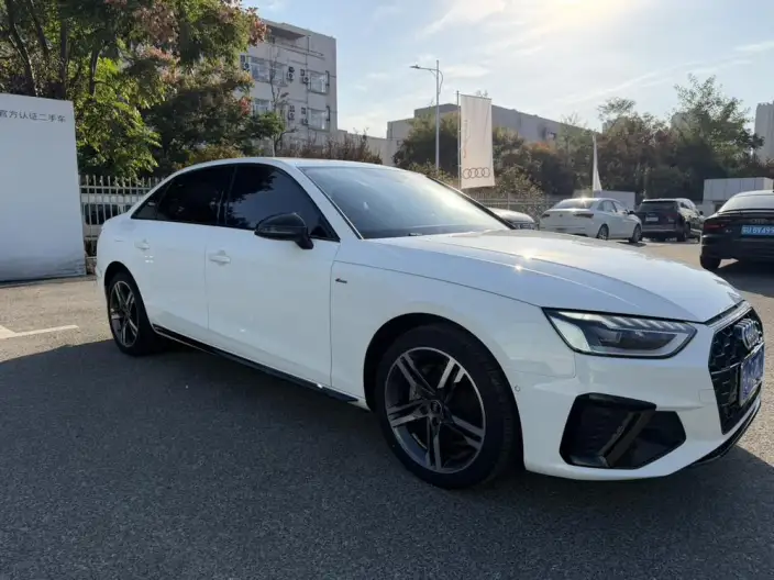 Audi A4 L 2023 Model 40 TFSI Luxury Dynamic Model