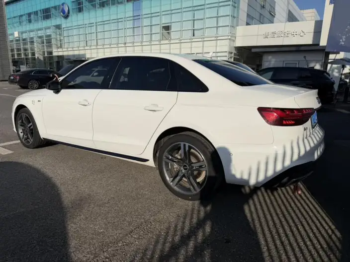 Audi A4 L 2023 Model 40 TFSI Luxury Dynamic Model