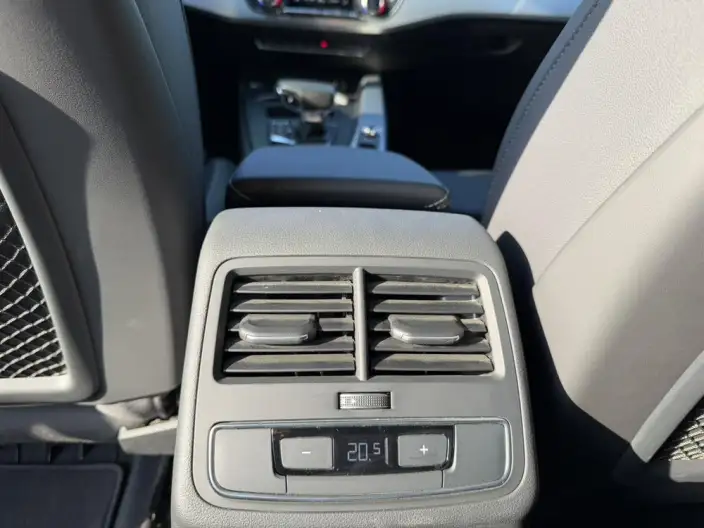 Audi A4 L 2023 Model 40 TFSI Luxury Dynamic Model – фото 8