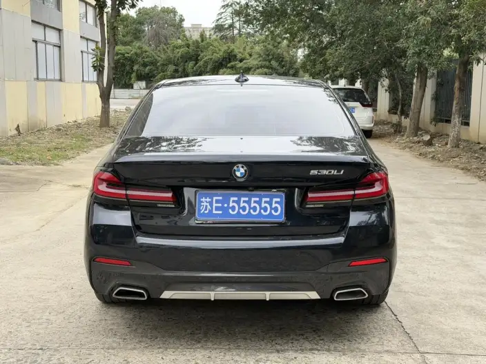 BMW 5 Series 2023 Model Facelift 530Li Exclusive Model M Sports Set – фото 6