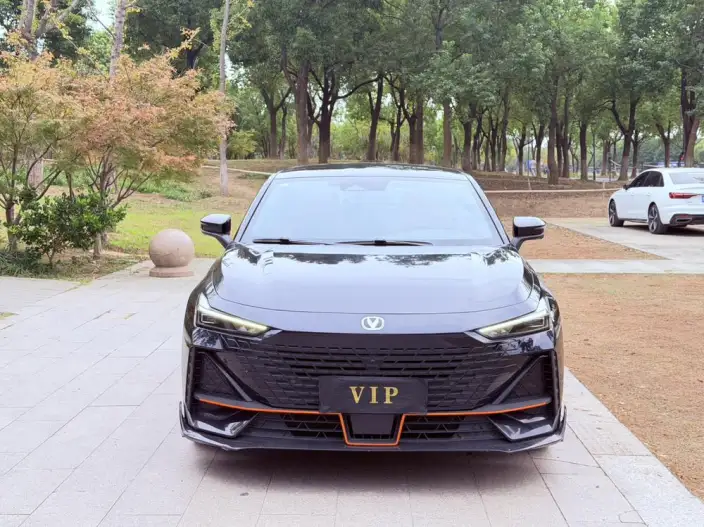 Changan UNI-V 2023 Model 1.5T Sports Edition