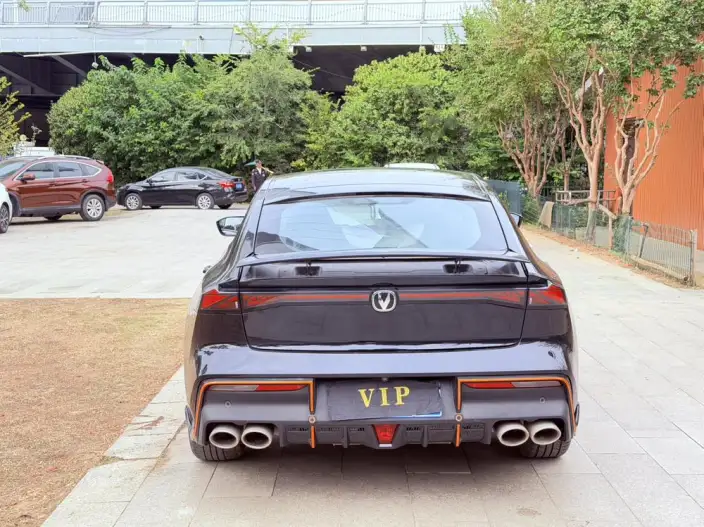 Changan UNI-V 2023 Model 1.5T Sports Edition – фото 6