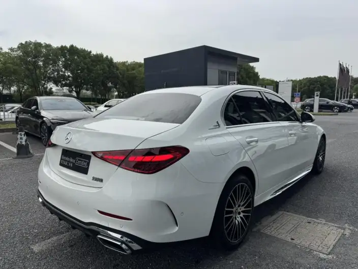 Mercedes-Benz C-Class 2022 Model C 260 L Sports Edition – фото 7