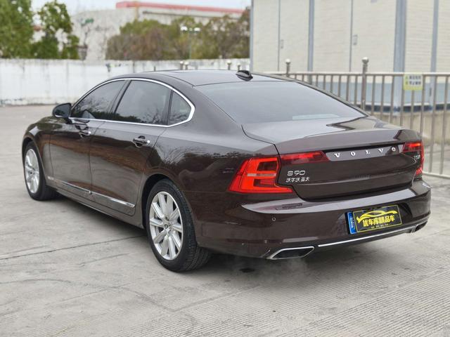 Volvo S90 Модель 2020 года T5 Smart Range Deluxe Edition – фото 7
