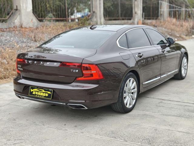 Volvo S90 Модель 2020 года T5 Smart Range Deluxe Edition – фото 9