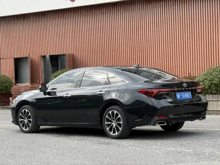 Toyota Avalon 2023 Model 2.0L CVT Deluxe Edition – фото 5