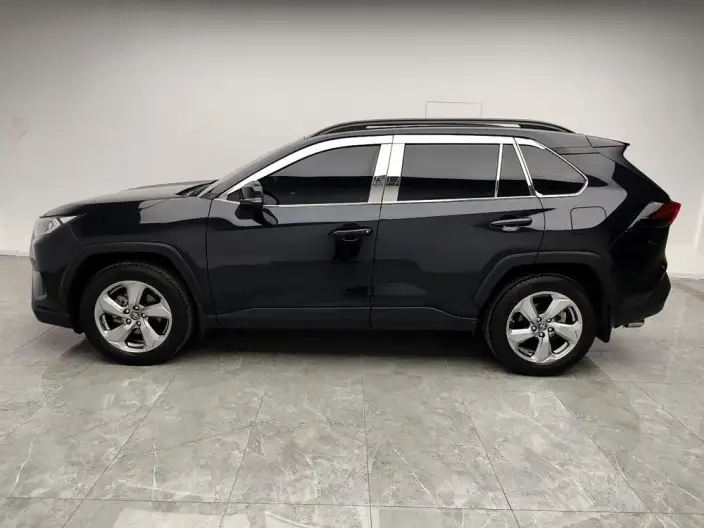 Toyota RAV4 2021 Model 2.0L CVT 4WD Fashion edition