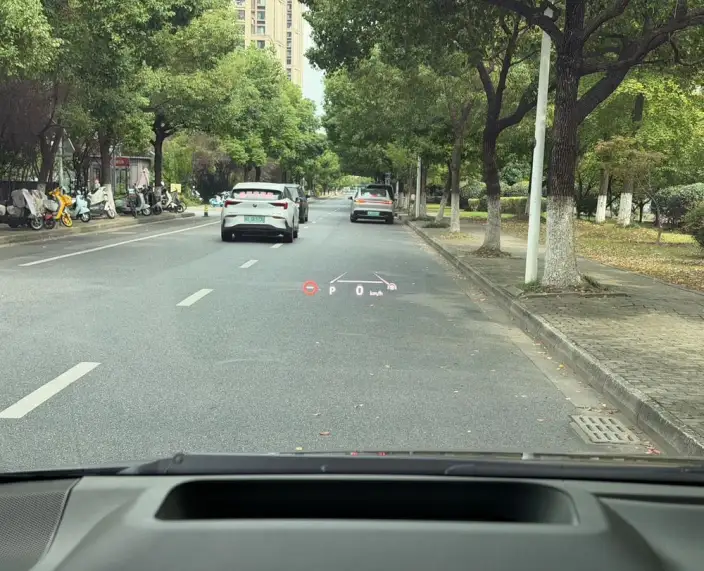 Elfa 2023 Model 2.5L Intelligent Hybrid 4WD Premium – фото 7