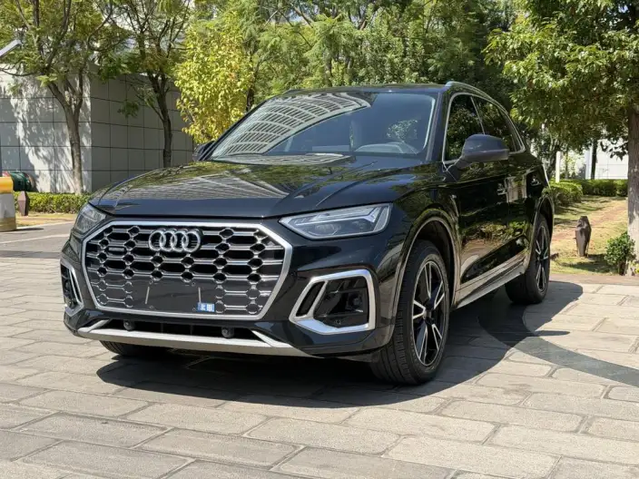 Audi Q5L 2024 Model 40TFSI Fashion Dynamic Model