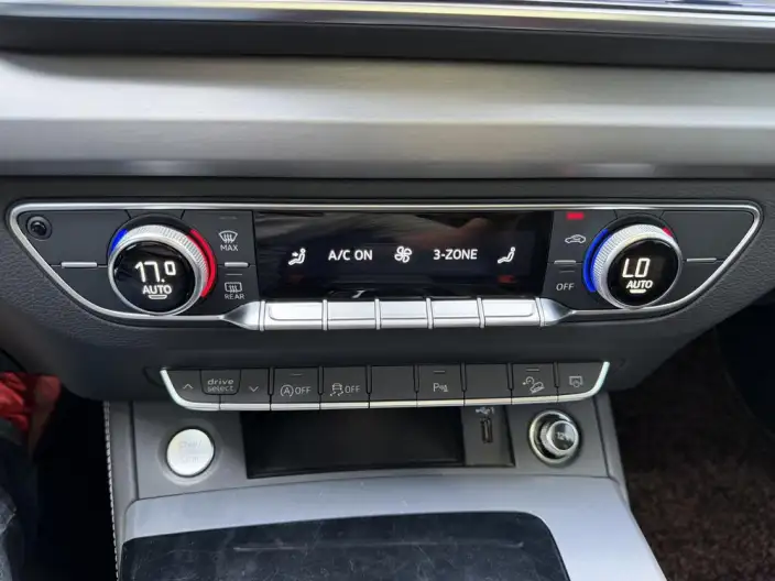 Audi Q5L 2024 Model 40TFSI Fashion Dynamic Model – фото 6