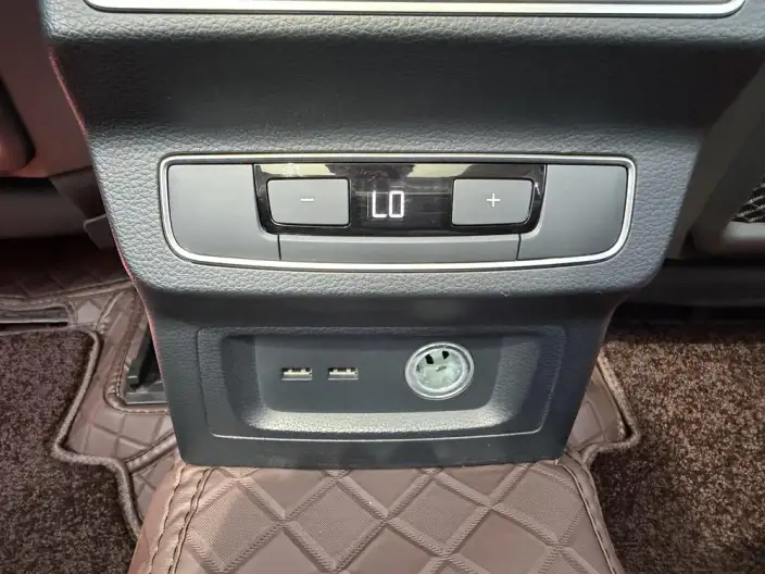 Audi Q5L 2024 Model 40TFSI Fashion Dynamic Model – фото 7