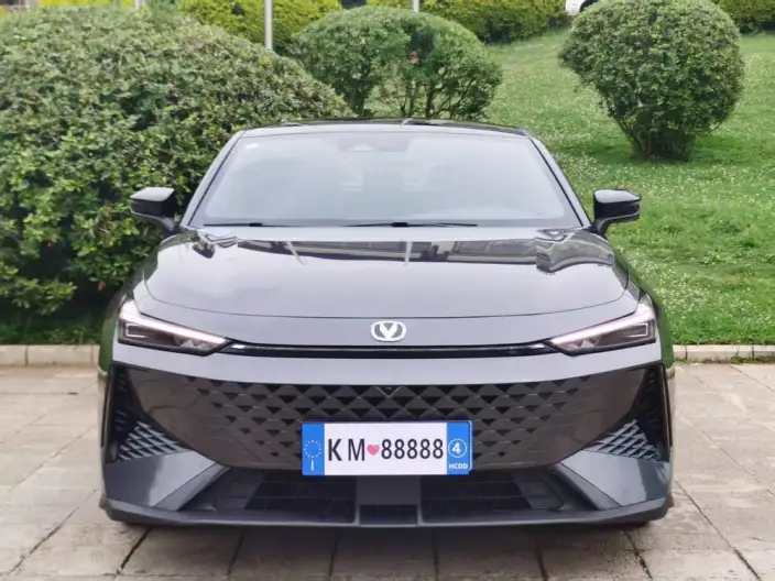 Changan UNI-V 2024 Model 1.5T Noble Model