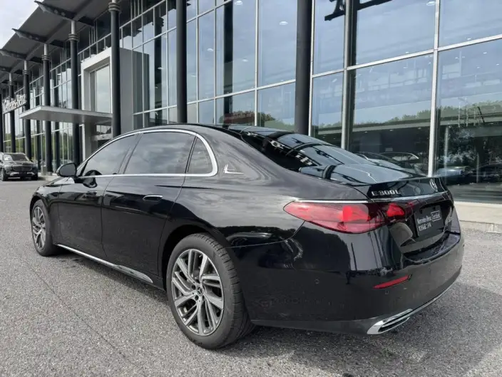 Mercedes-Benz E-Class 2024 Model Facelift E 300 L Fashion Model sedan – фото 5