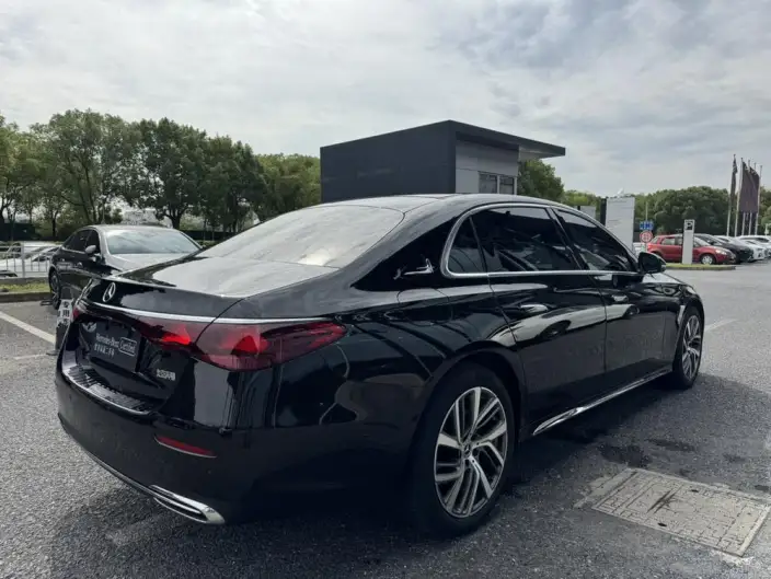 Mercedes-Benz E-Class 2024 Model Facelift E 300 L Fashion Model sedan – фото 7