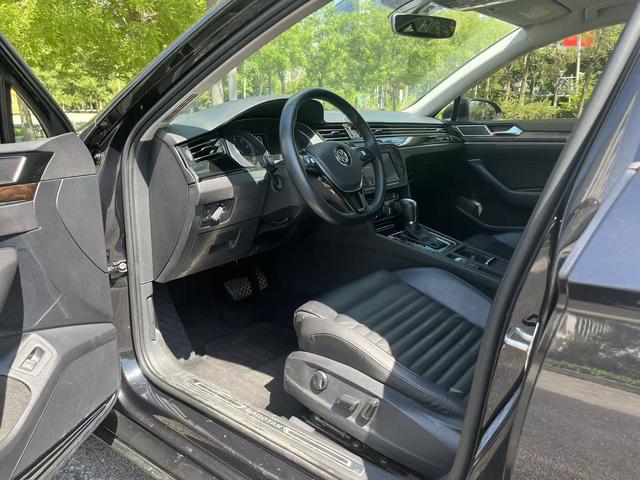 Volkswagen Magotan 2019 330TSI DSG Luxury China VI – фото 7