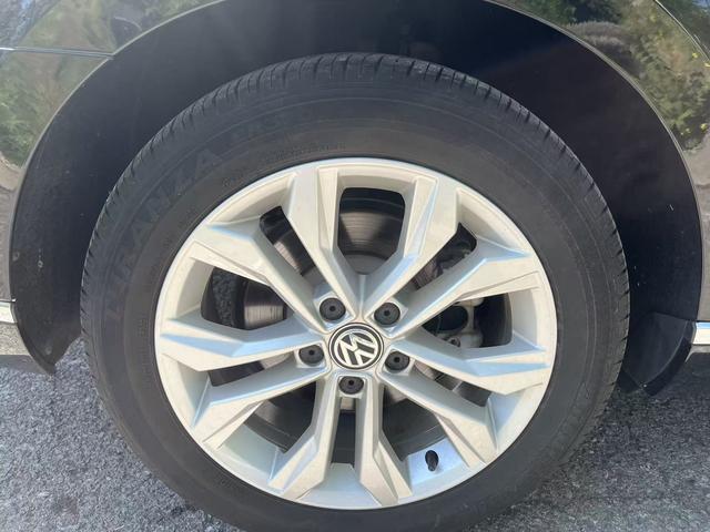 Volkswagen Magotan 2019 330TSI DSG Luxury China VI – фото 10