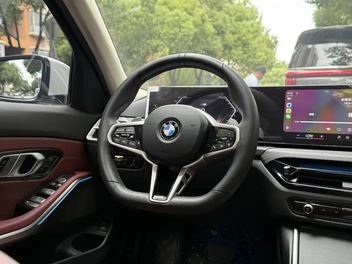 BMW 3 Series 2025 Model 325Li M Sports Set – фото 10