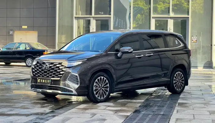 Hyundai Custin 2024 Model 270TGDi LUX Premium Edition
