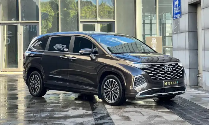 Hyundai Custin 2024 Model 270TGDi LUX Premium Edition