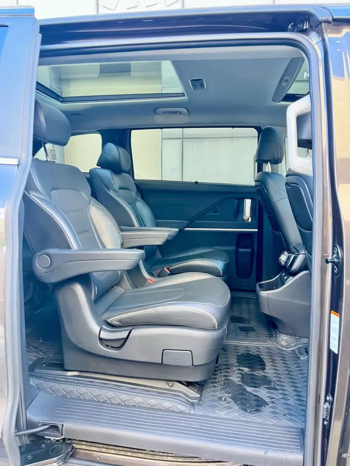 Hyundai Custin 2024 Model 270TGDi LUX Premium Edition – фото 9