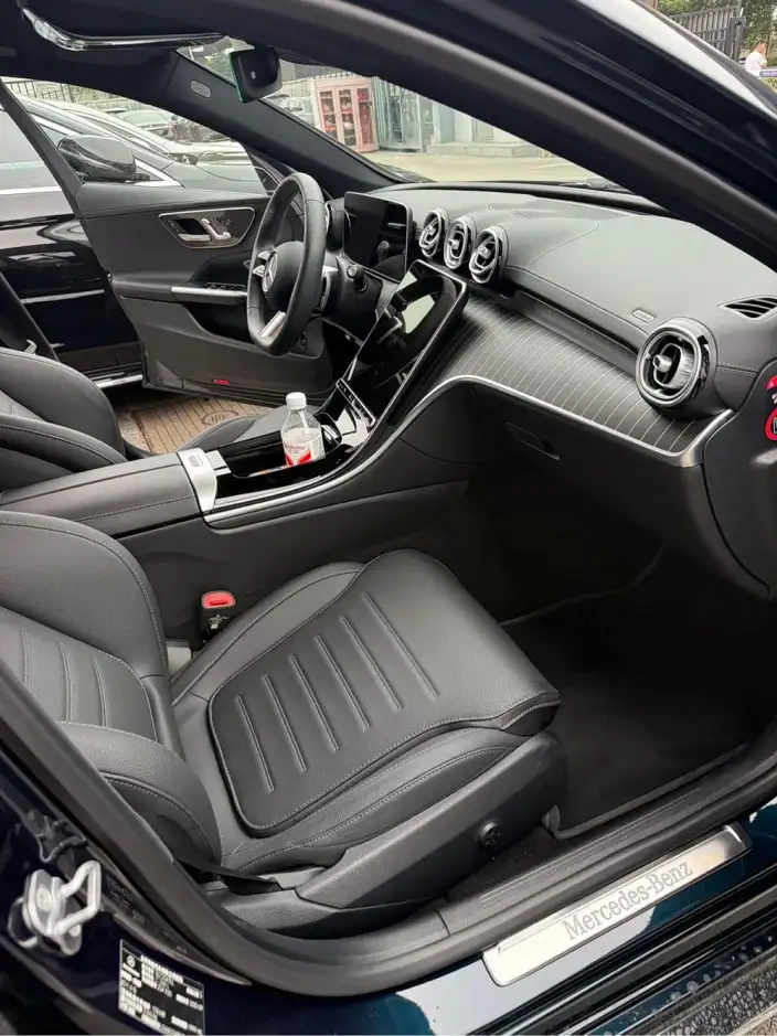 Mercedes-Benz C-Class 2026 Model C 260 L Sports sedan – фото 3