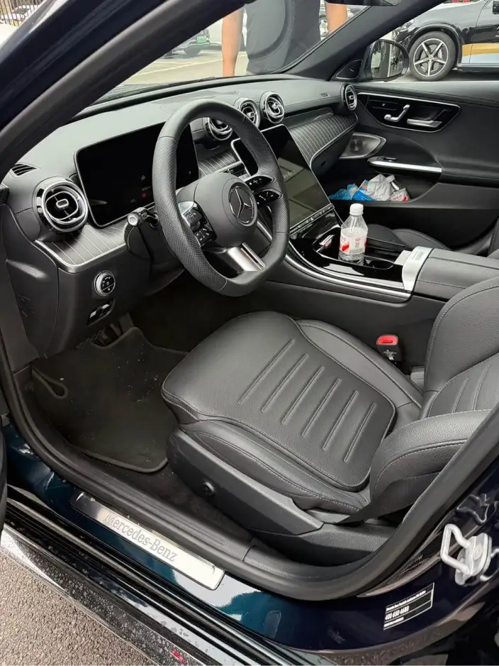Mercedes-Benz C-Class 2026 Model C 260 L Sports sedan – фото 4