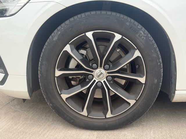 Volvo S60 2021 T4 Intelligent Refined Luxury – фото 9
