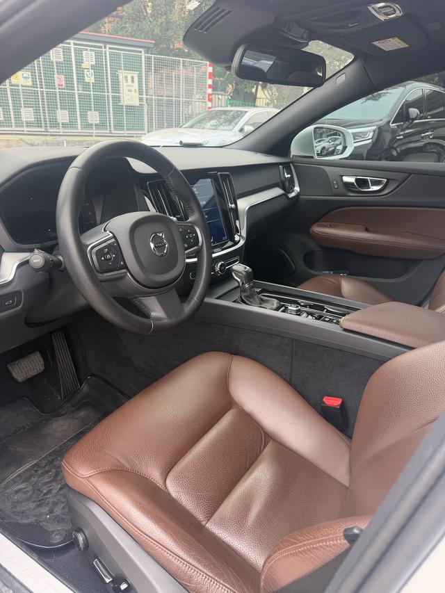 Volvo S60 2021 T4 Intelligent Refined Luxury – фото 10