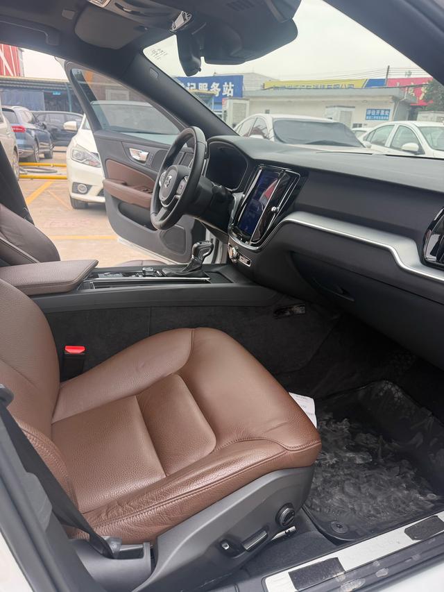 Volvo S60 2021 T4 Intelligent Refined Luxury – фото 13