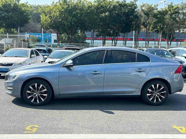 Volvo S60 2018 S60L T3 Intelligent Advance Progress – фото 4