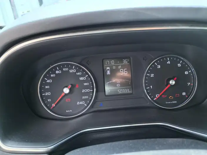 Roewe RX8 2019 Model 30T 2WD Superior Ultimate Edition – фото 6