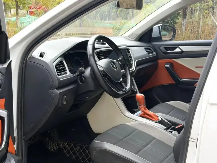 Volkswagen T-Roc 2022 Model 280TSI DSG 2WD Elite PLUS – фото 8