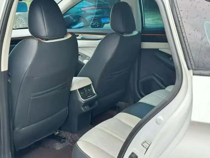 Yixuan Max 2021 Model 1.5T Super Spicy Dad Edition – фото 9