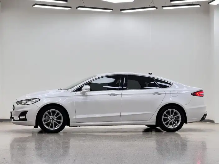 Ford Mondeo 2020 Model EcoBoost 180 Fashion Model