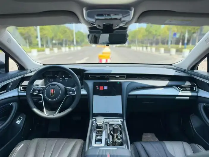 Hongqi H5 2024 Model 1.5T DCT Flag Rhythm Edition – фото 7