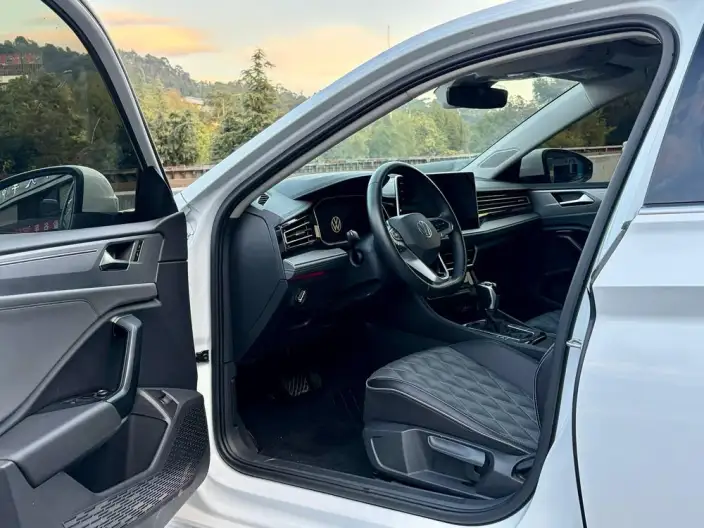 Volkswagen Sagitar 2023 Model 280TSI DSG Superior Edition Plus – фото 8