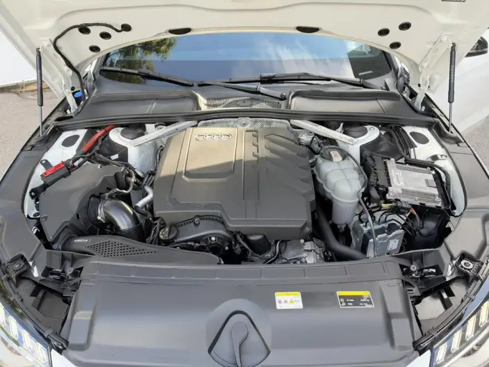 Audi A4 L 2023 Model 40 TFSI Luxury Dynamic Model – фото 6