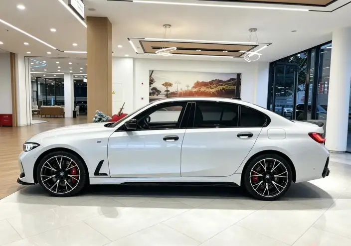 BMW 3 Series 2023 Model 325Li M Sports Set
