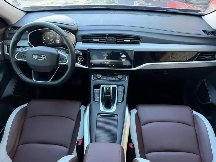 Geely Boyue 2022 Model 1.8TD DCT Smart Elegance Model – фото 6