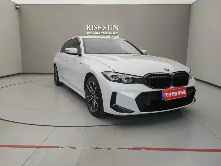 BMW 3 Series 2025 Model 325Li M Sports Set