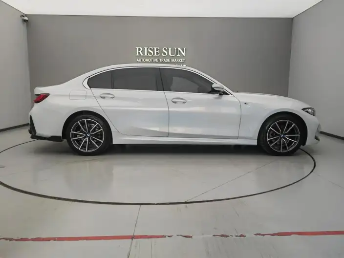 BMW 3 Series 2025 Model 325Li M Sports Set – фото 5