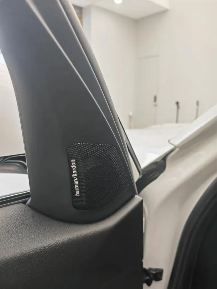 BMW 3 Series 2025 Model 325Li M Sports Set – фото 6