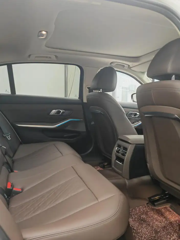 BMW 3 Series 2025 Model 325Li M Sports Set – фото 8