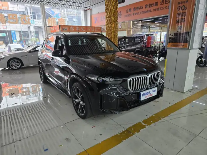 BMW X5 2025 Model xDrive30Li Exclusive Model M Sports Night Set